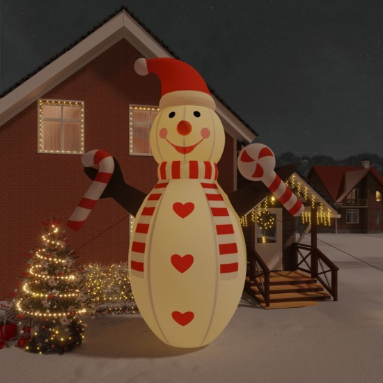 Pripučiama kalėdinė dekoracija sniego senis su LED, 630cm