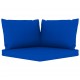 Keturvietė sodo sofa su mėlynos spalvos pagalvėlėmis